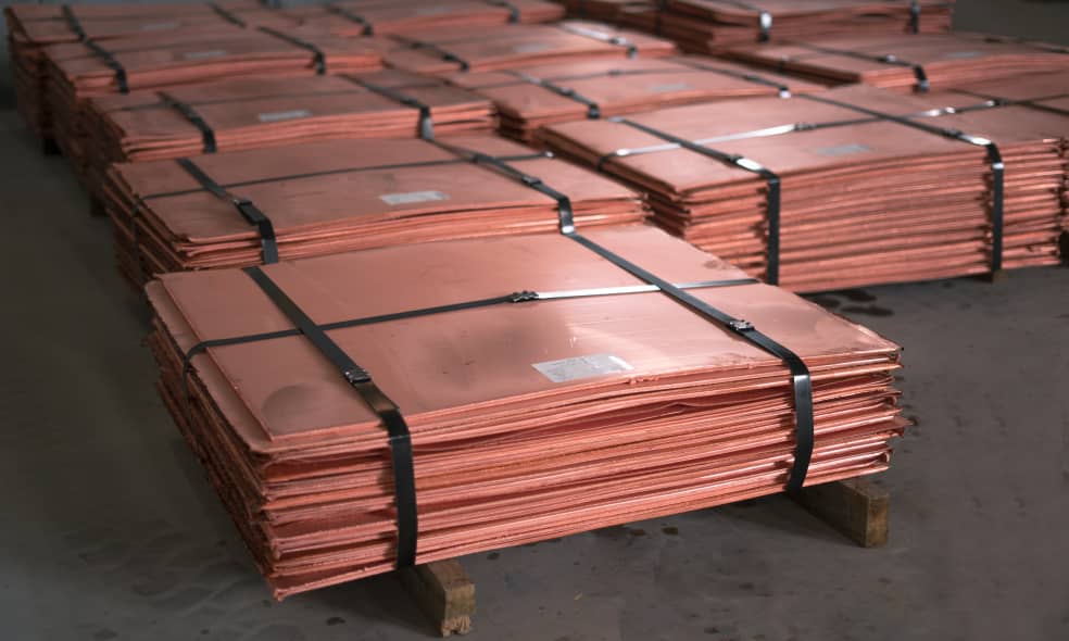 Copper cathode bundles on pallets